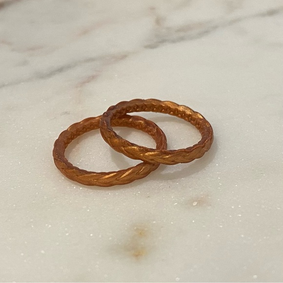 Groove Life SET OF 2 Stackable Rope Rings in Rose Gold Women’s Size 9 - Picture 1 of 3